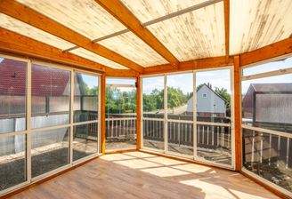 OG - Wintergarten + Balkon