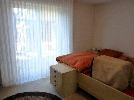 22 EG Schlafzimmer.JPG