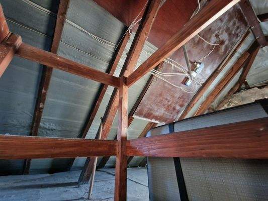 Dachboden Vorderhaus Blick 1