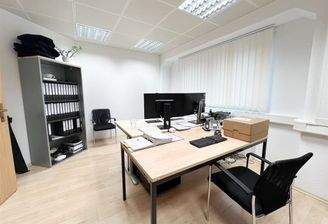 Büro neben Grafiprint