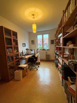 Büro oder Kinderzimmer 1-1. OG