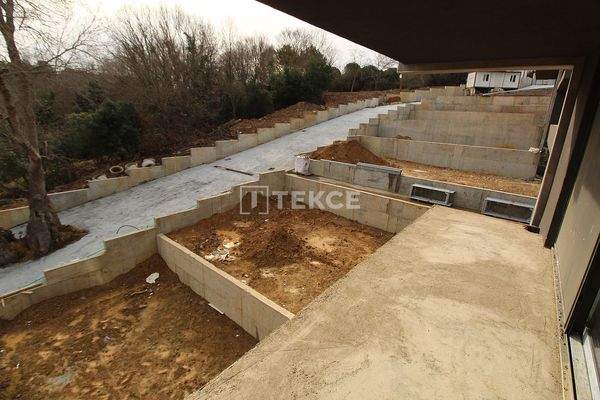 Semi-Detached Villas with Private Pool in Sarıyer, Istanbul