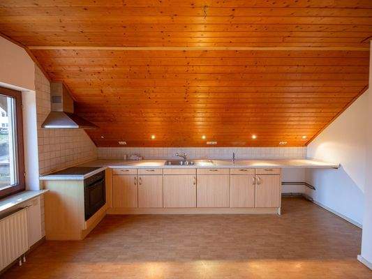 Ihre großzügige Küche im Dachgeschoss