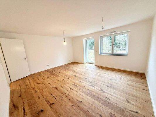 fertiges Wohnzimmer EG rechts.JPG