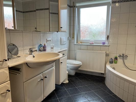 Dusch- u. Wannenbad EG