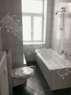 Tageslicht Bad mit Wanne