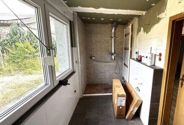 Badezimmer Seite 2.jpg