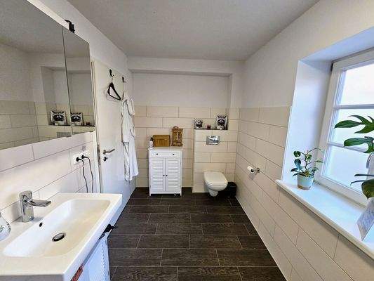 Duschbad mit Fenster