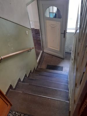 Treppe im EG.jpg