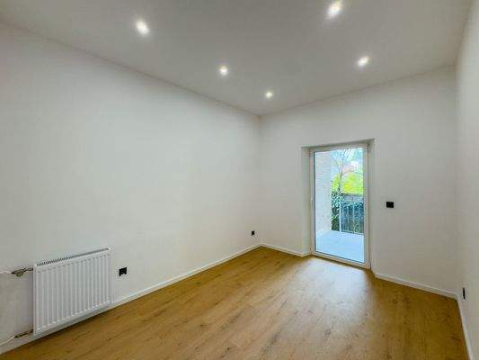 Schlafzimmer zur Hofseite