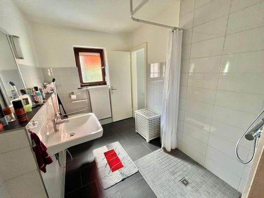 Badezimmer (6,60 m²)