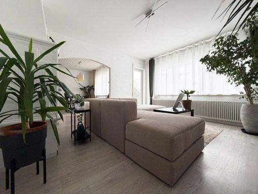 EG Wohnzimmer: Mittelpunkt für gemeinsame Abende und ruhige Stunden