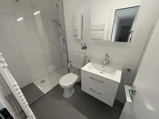 Wohnung-Linden-Am-Festplatz-13a-10273-031-WE20-Bad