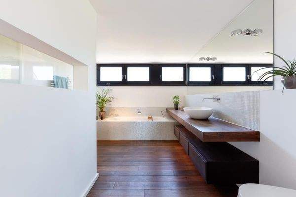 Das Elternbad ensuite