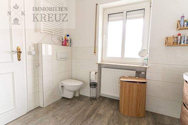 Wohnung OG_Duschbad.jpg