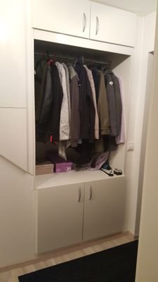 Flur_Wandschrank_Garderobe.jpg