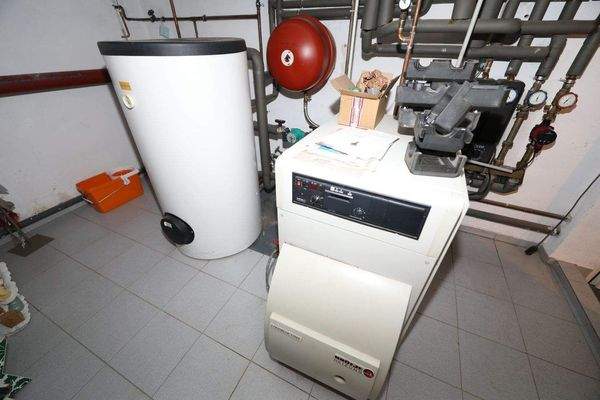 Nürnberg, Fischbacher Hauptstraße 165-30.jpg