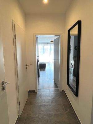 Flur Eingang.jpg
