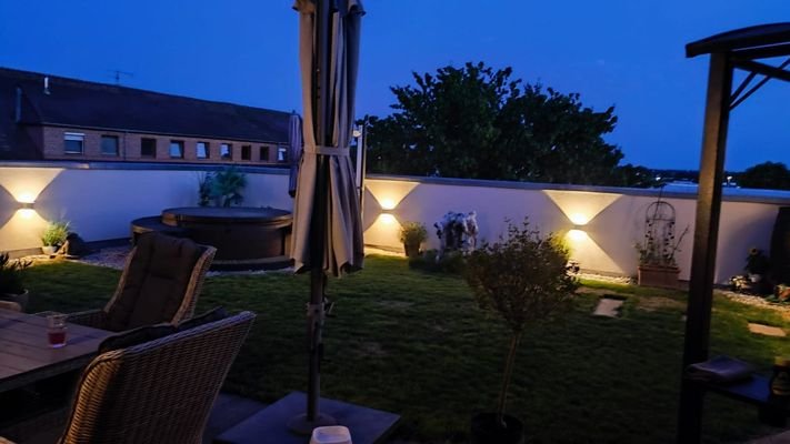 Dachterrasse bei Nacht