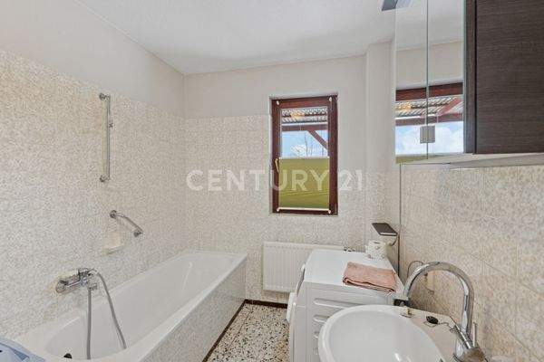 Bad Wohnbereich 1 EG