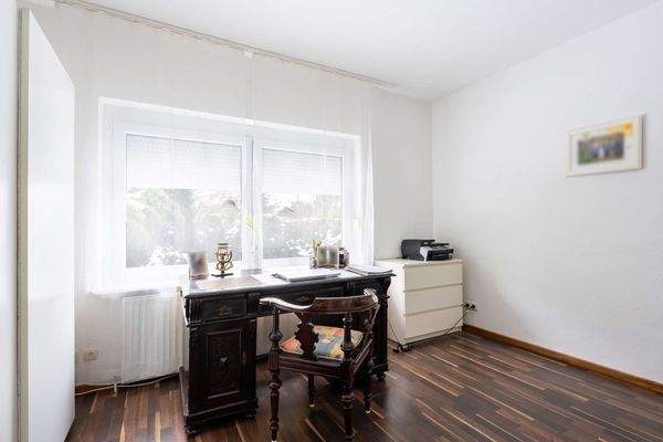 Arbeitszimmer EG