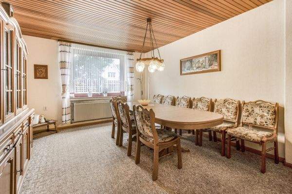 Zimmer im Hochparterre