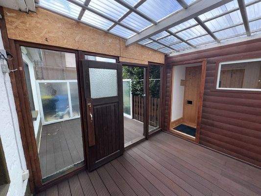 Wintergarten rechtes Haus Nr. 50