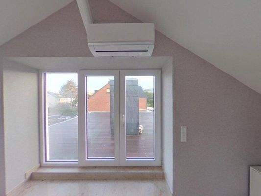 Zimmer_2_OG_Ausblick_Dachterrasse