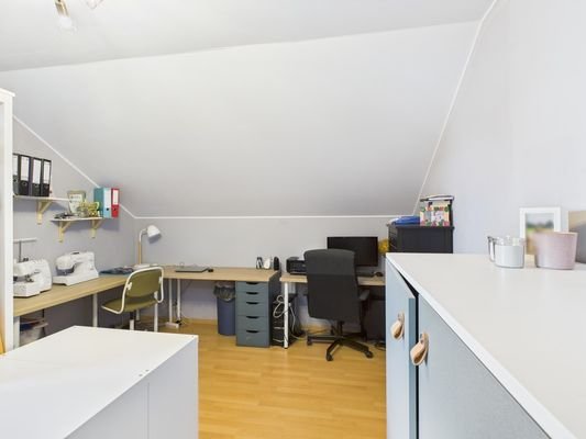 Büro/ Schalfzimmer
