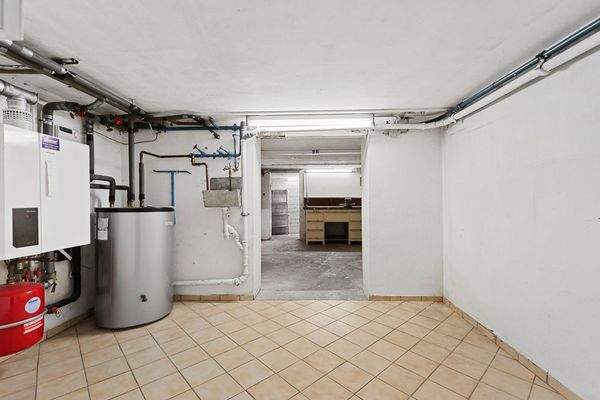 Heizraum mit Werkstattblick