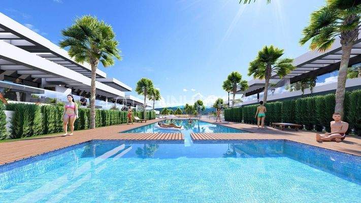 2-Bedroom Golf Flats in a Complex with Pool in Algorfa Alicante