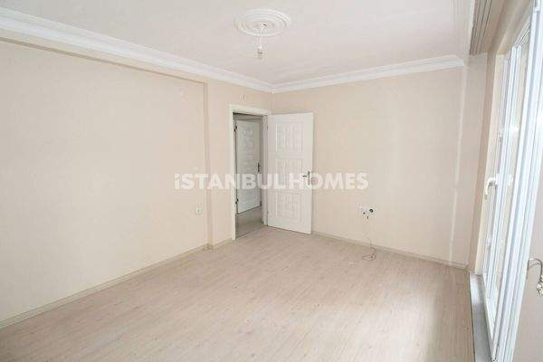 1-Bedroom Flat Near Metrobus in Esenyurt