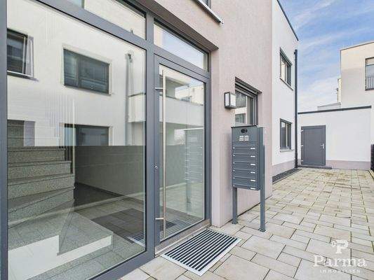 Eingangsbereich und Zugang Fahrradraum