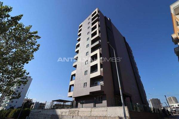 New Build Flats in Complex Close to Beach in Mersin Erdemli