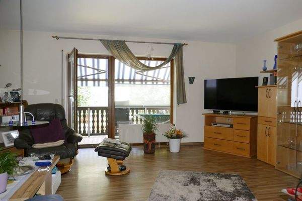 Blick ins Wohnzimmer