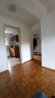 Sicht zu Küche und Flur EG