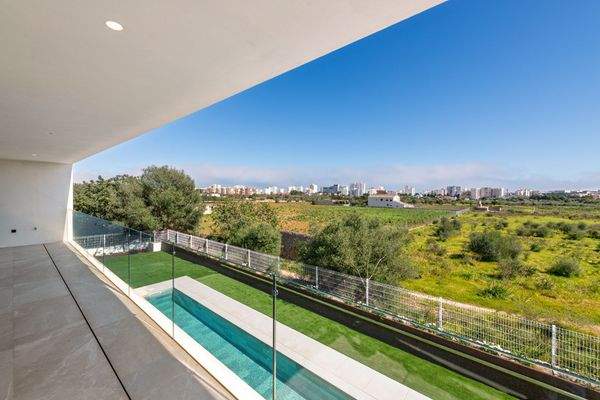 Privater Balkon eines der Schalfzimmer im Obergeschoss