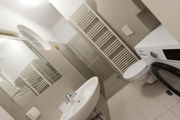 Badezimmer / bathroom