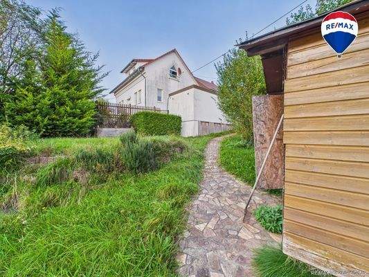 REMAX Immobilien DeLux Einfamilienhaus  Bebelsheim Garten Mark Borowicz