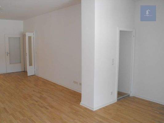 Wohnzimmer - 3. Ansicht.JPG