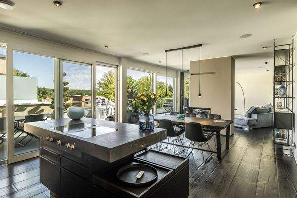 Koch- und Essbereich mit Terrassenzugang