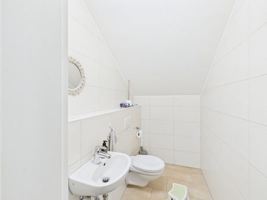 Gäste WC OG