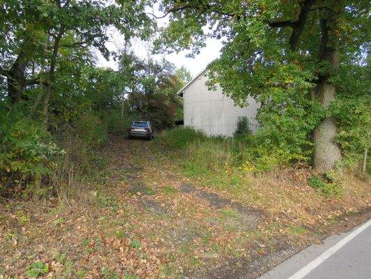 befestigte Zufahrt von unten