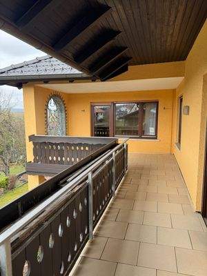 Balkon im Erdgeschoss