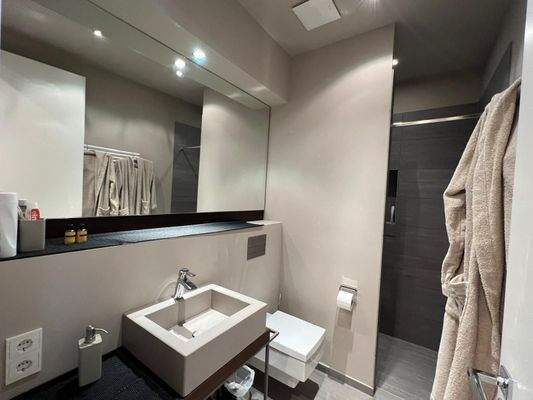 En-Suite Dusch-WC-Bad