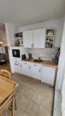 Einbauküche mit Essplatz