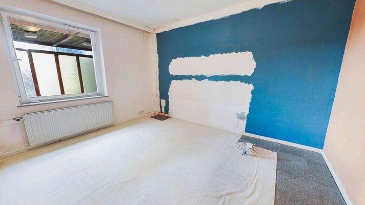 geräumiges Schlafzimmer