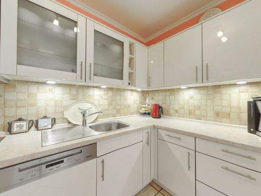 Haus vorne - Küche EG