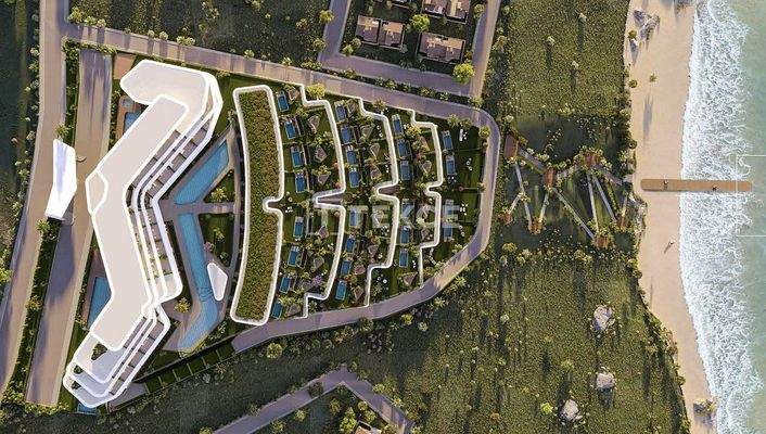 Sea-View Villas with Pools Right by the Beach in Çeşme