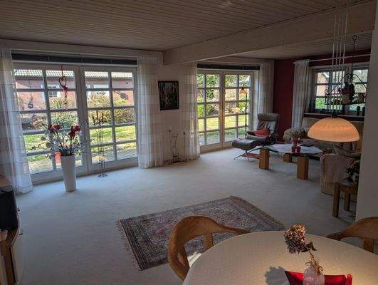 Offener Wohn-/Essbereich